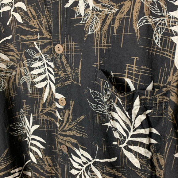 Hawaiian Shirt Large Coconut Buttons Black - Picture 2 of 9